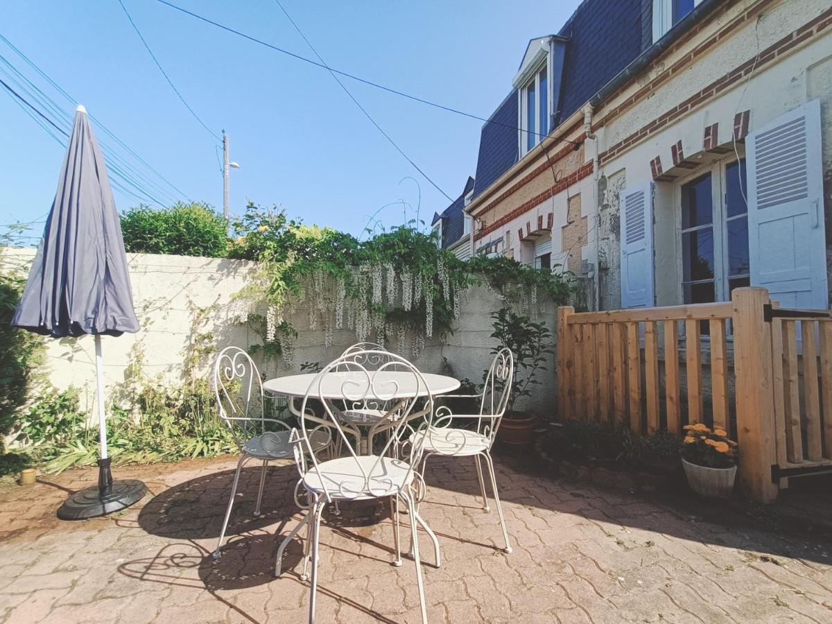 La Maison Des Magnolias Trouville-sur-Mer Exterior photo